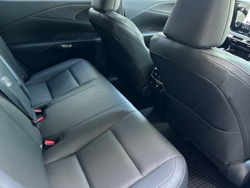 Certified 2025 Lexus RX 350 FWD w/ Accessory Package image 34