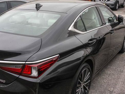 Certified 2022 Lexus ES 350 w/ Premium Package FWD image 14
