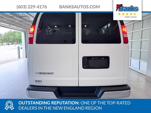 Used 2025 Chevrolet Express 3500 LT w/ LT Preferred Equipment Group RWD image 6