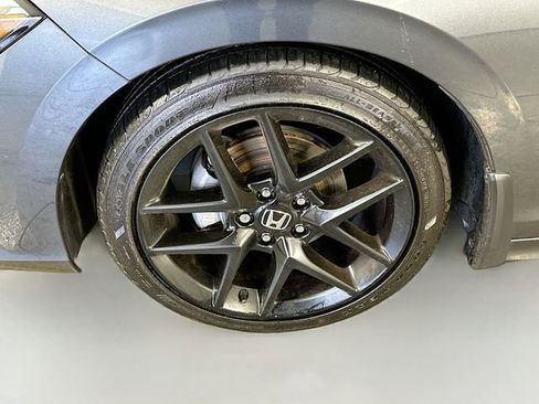 Used 2024 Honda Civic Sport image 12