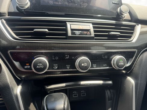 Certified 2022 Honda Accord Sport image 18