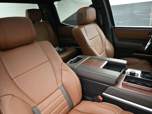 Used 2024 Toyota Tundra 1794 Edition image 17