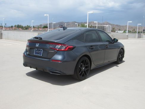 Used 2025 Honda Civic Sport image 5