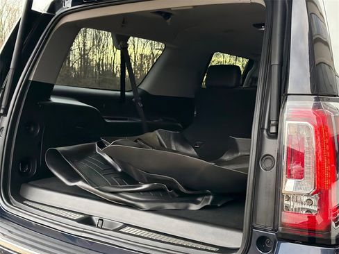 Used 2020 GMC Yukon XL Denali w/ Open Road Package image 10