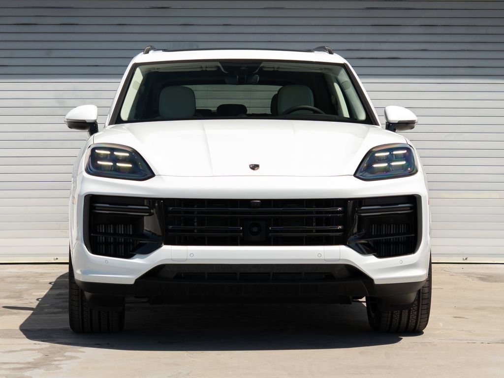 Used 2025 Porsche Cayenne Turbo AWD/4WD image 27