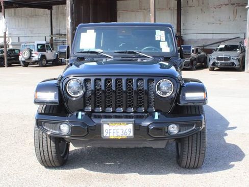 Used 2023 Jeep Wrangler Unlimited Sahara image 2