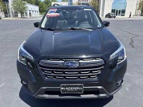 Used 2023 Subaru Forester Limited AWD/4WD image 2