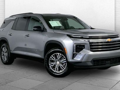 Used 2026 Chevrolet Traverse LT w/ Driver Confidence Package