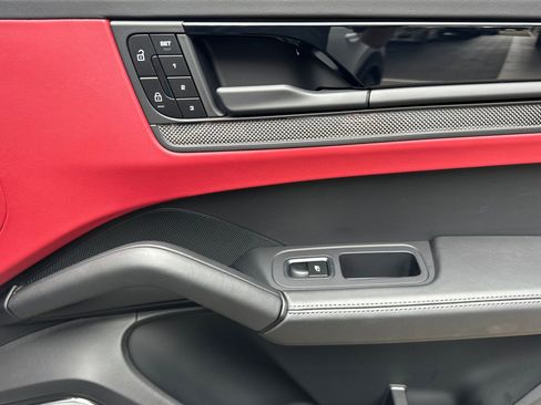 Used 2024 Porsche Cayenne Turbo GT image 20
