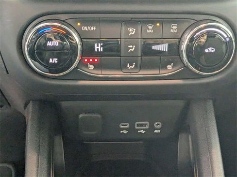 Used 2023 Chevrolet TrailBlazer LT w/ Convenience Package image 22