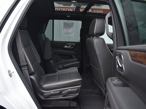 Used 2021 Chevrolet Tahoe Premier AWD/4WD image 23