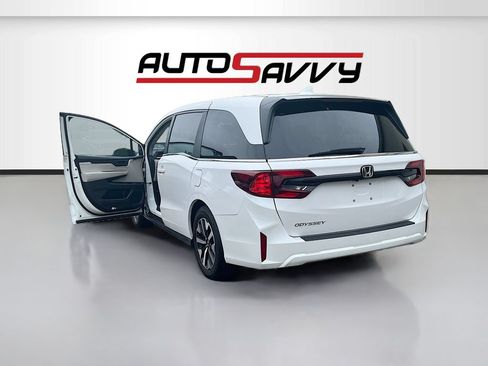 Used 2025 Honda Odyssey EX-L image 5