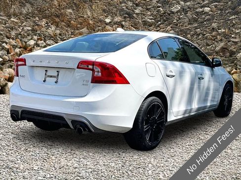 Used 2017 Volvo S60 T5 Dynamic AWD/4WD image 2