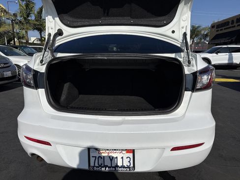 Used 2012 MAZDA MAZDA3 i Sport image 25