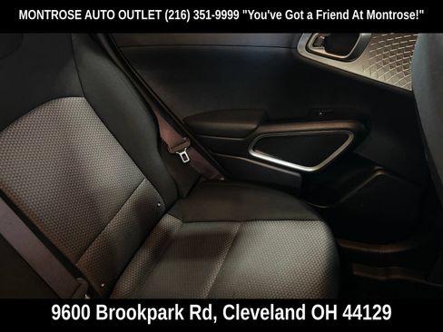 Used 2024 Kia Soul LX w/ Option Group 015 FWD image 34