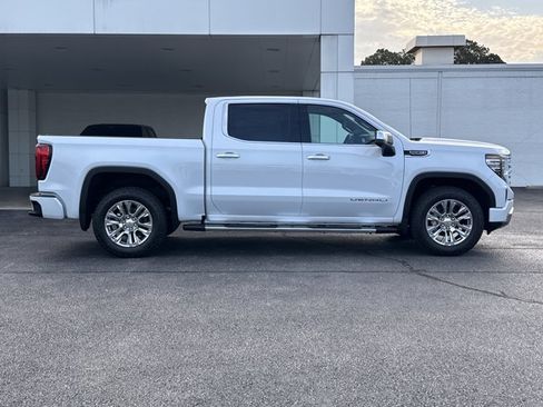 New 2026 GMC Sierra 1500 Denali w/ Technology Package AWD/4WD image 2