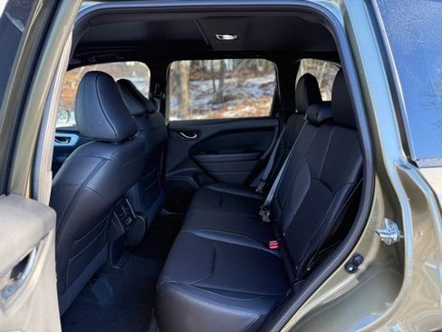 New 2025 Subaru Forester Limited image 5