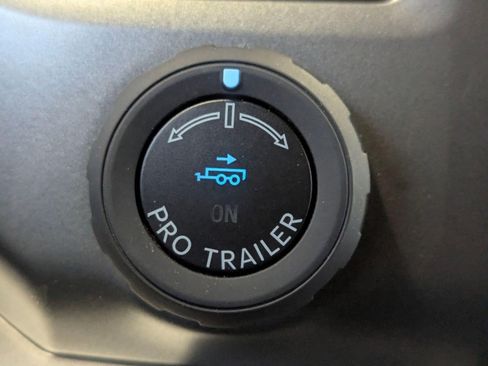 Certified 2023 Ford Expedition XLT image 33