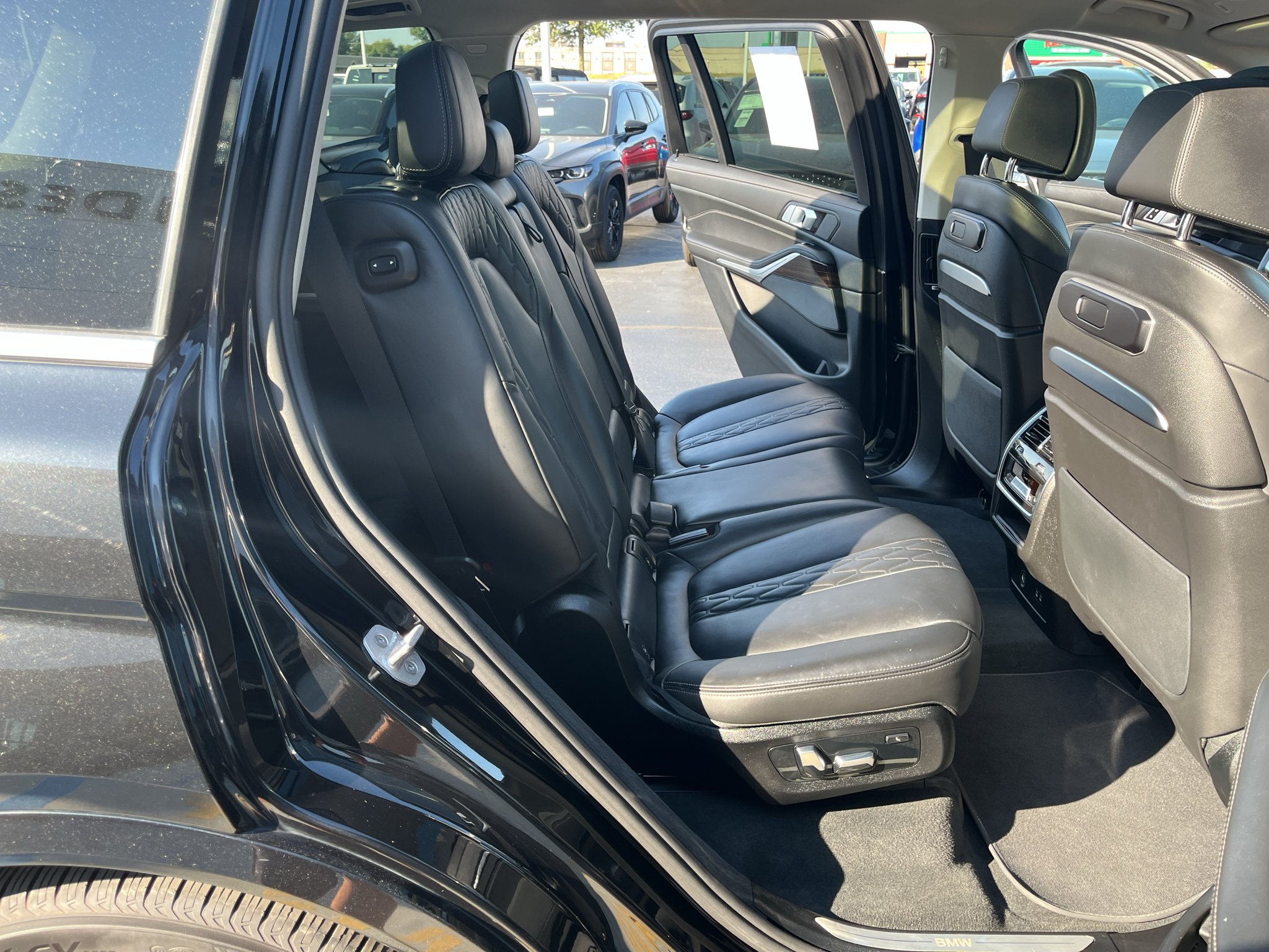 Used 2025 BMW X7 xDrive40i AWD/4WD image 51