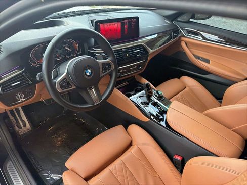 Used 2023 BMW 540i w/ Executive Package RWD image 9