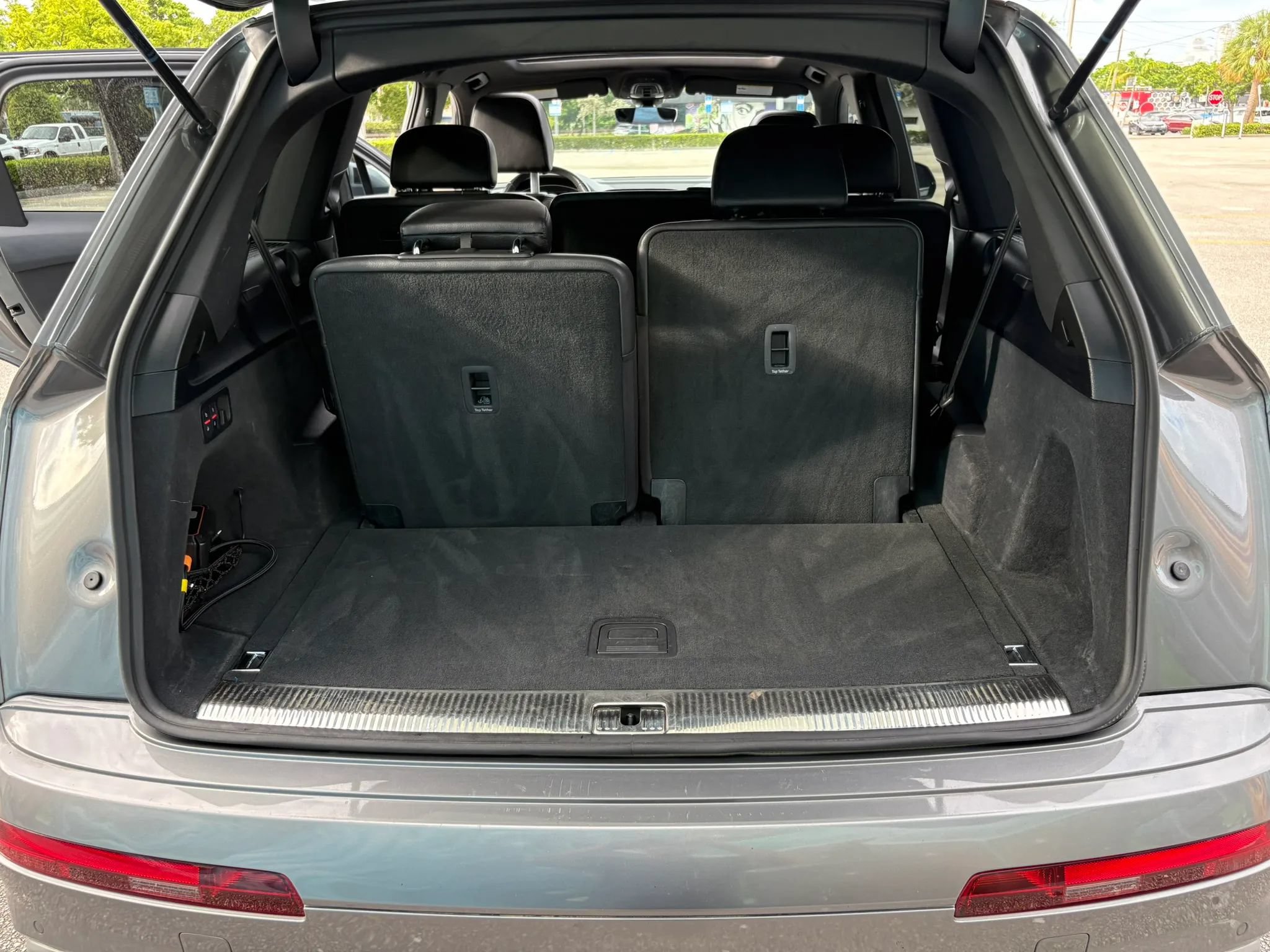 Used 2017 Audi Q7 3.0T Premium Plus w/ Premium Plus Package AWD/4WD image 37