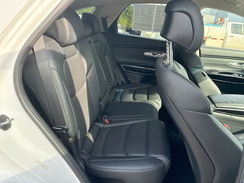 Used 2025 Genesis GV70 2.5T AWD/4WD image 26