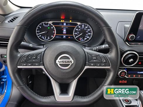 Used 2020 Nissan Sentra SV FWD image 11