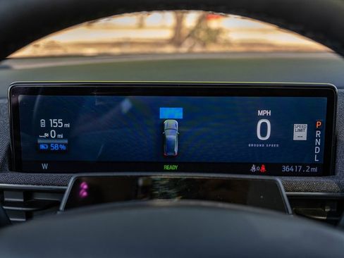 Used 2022 Ford Mustang Mach-E Premium image 24