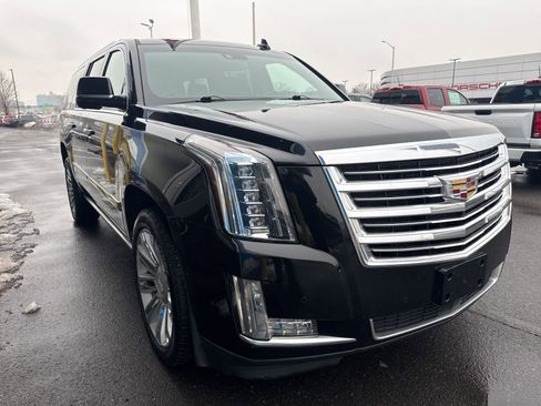 Used 2017 Cadillac Escalade ESV Platinum image 5