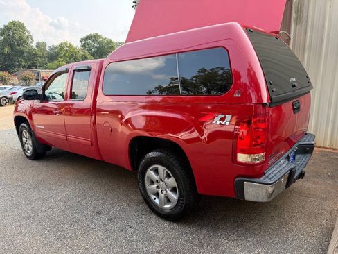 Used 2011 GMC Sierra 1500 SLT w/ SLT Convenience Package AWD/4WD image 6