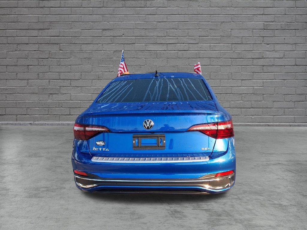 Certified 2024 Volkswagen Jetta SEL FWD image 11
