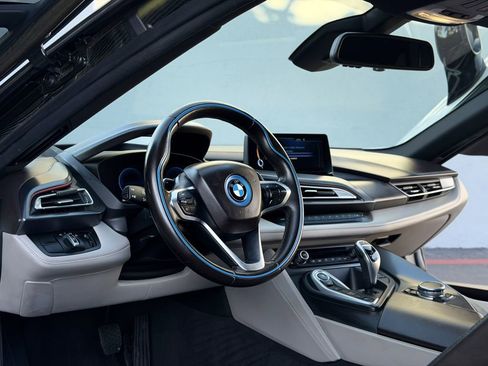 Used 2015 BMW i8 image 15