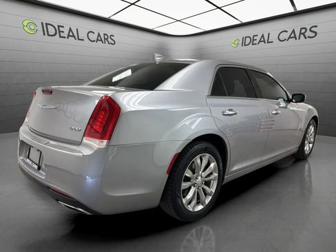Used 2018 Chrysler 300 Limited w/ Safetytec Plus Group AWD/4WD image 5