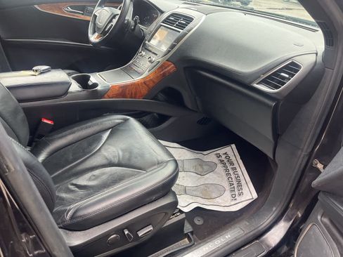 Used 2019 Lincoln Nautilus Reserve image 14