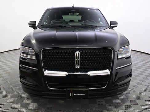 Used 2023 Lincoln Navigator Reserve image 10