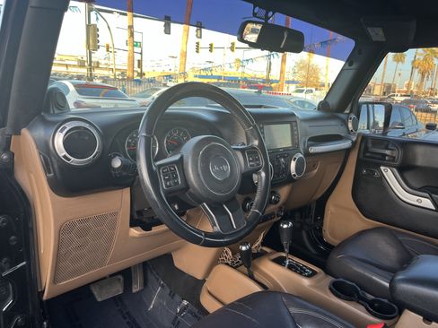 Used 2014 Jeep Wrangler Unlimited Sahara w/ Max Tow Package image 13