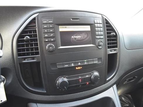 Used 2020 Mercedes-Benz Metris image 20