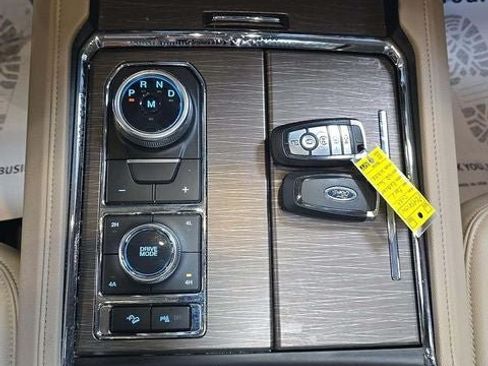 Used 2023 Ford Expedition Max Limited AWD/4WD image 23