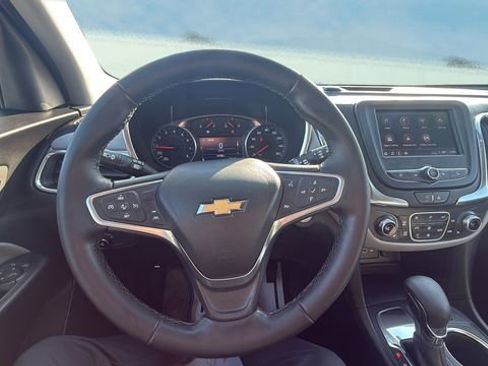 Used 2023 Chevrolet Equinox LT image 9