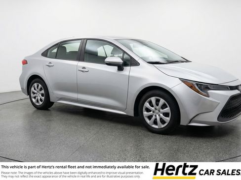 Used 2025 Toyota Corolla LE image 1