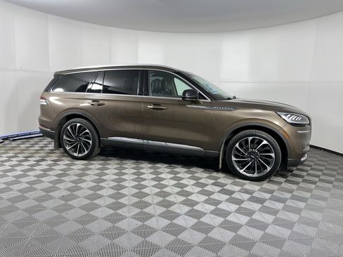 Used 2022 Lincoln Aviator Reserve w/ Equipment Group 201A image 5