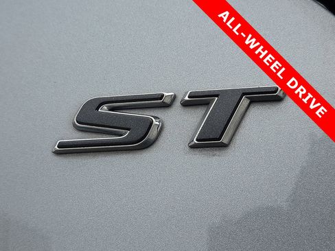 Used 2024 Buick Encore GX Sport Touring image 8