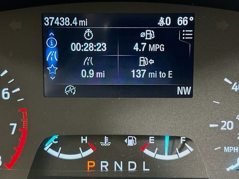 Used 2022 Ford Escape SE w/ SE Sport Appearance Package image 19