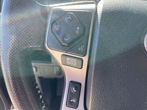 Used 2016 Toyota Tacoma SR5 image 25