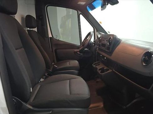 Used 2021 Mercedes-Benz Sprinter 2500 w/ Driver Convenience Package image 12