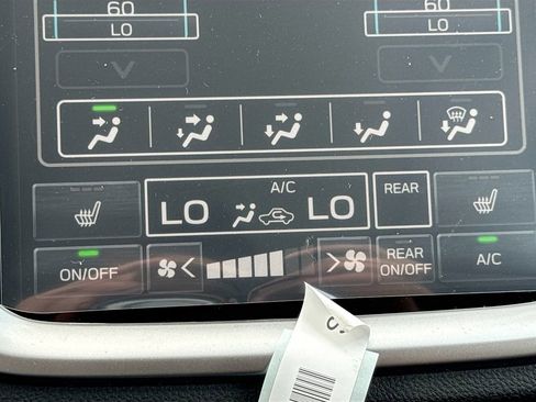 Certified 2025 Subaru Ascent Limited image 28