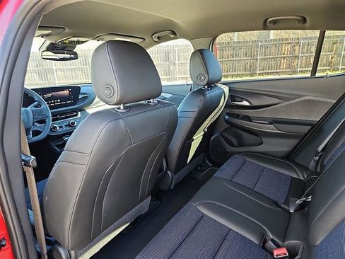 New 2026 Buick Envista Preferred w/ Convenience II Package image 10