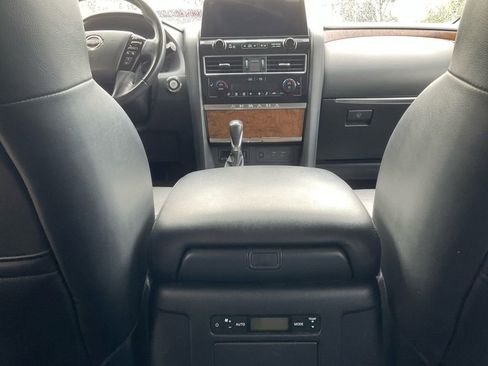 Used 2022 Nissan Armada SL image 29