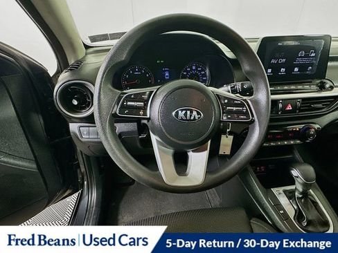 Used 2019 Kia Forte LXS image 12