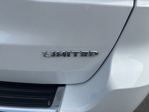 Used 2022 Jeep Grand Cherokee Limited image 33